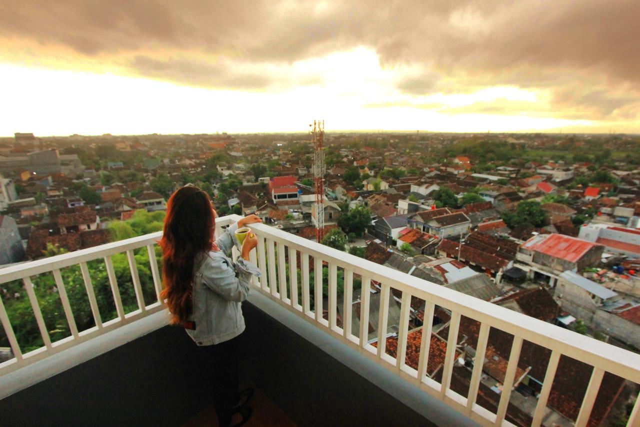 Uniq Hotel Yogyakarta Exteriör bild
